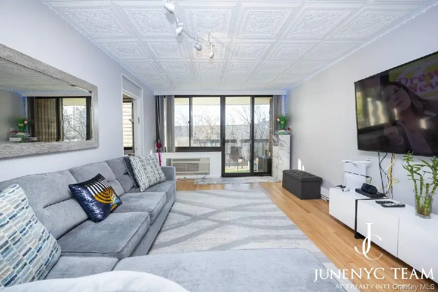 152-18 Union Turnpike #204K, Flushing, NY 11367 - #2