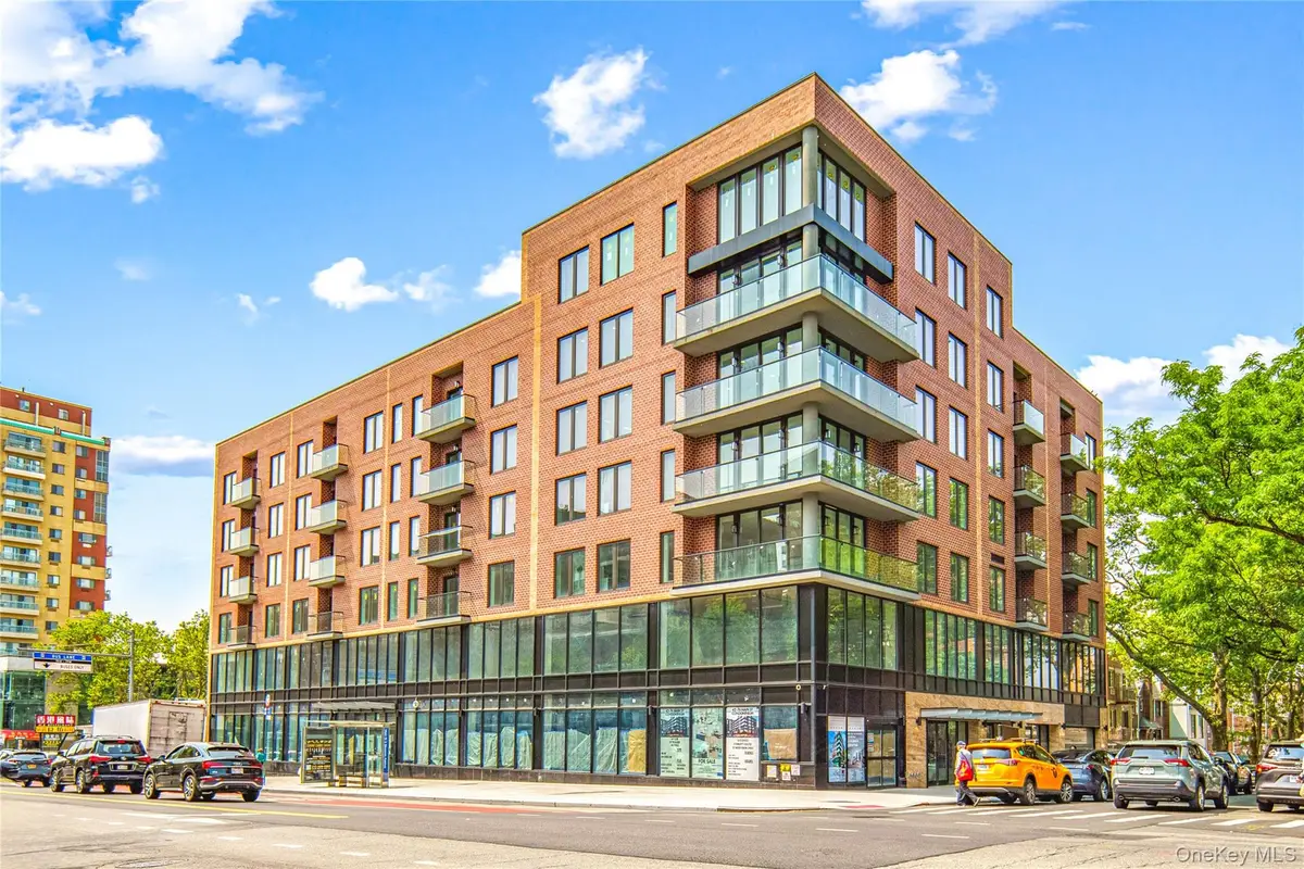 13450 Blossom Avenue #5E, Flushing, NY 11355 - Image #1