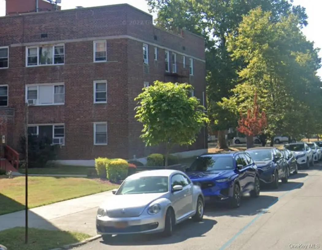 68-09 138th Street #2B, Flushing, NY 11367 - Image #1