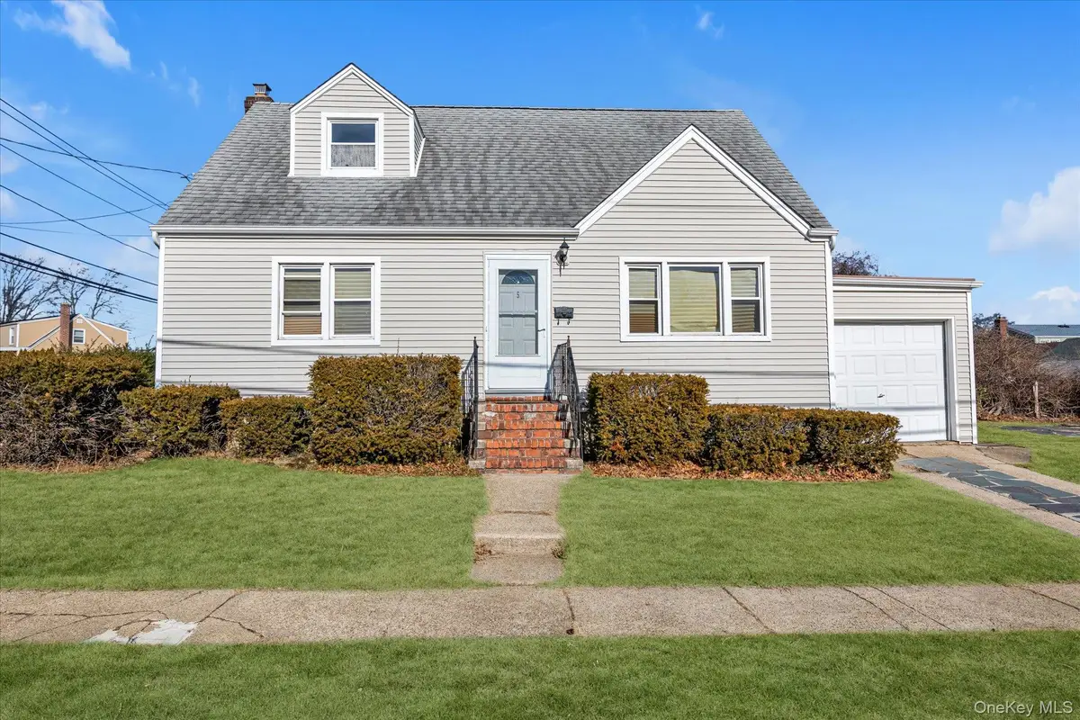 5 White Street, Valley Stream, NY 11580 - Image #1