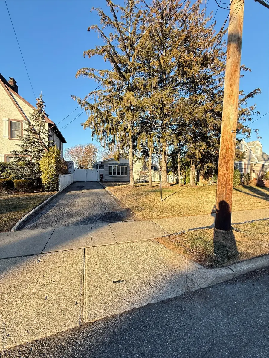 254 Park Avenue, Freeport, NY 11520 - Image #2