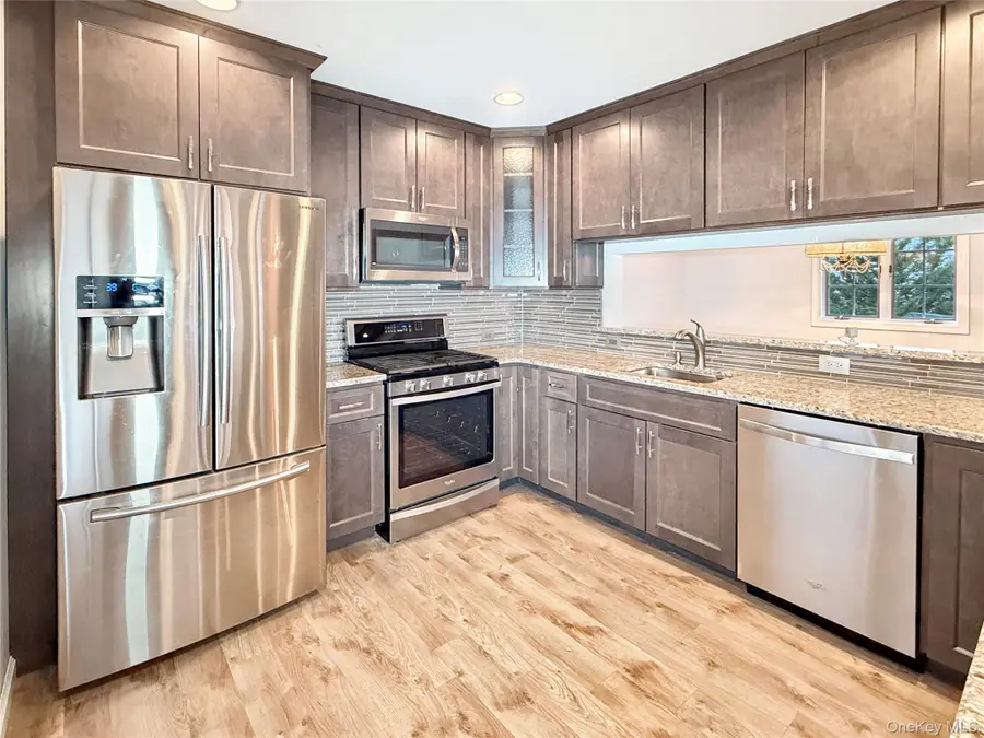 18 Grove Street, Highland, NY 12528 - #2