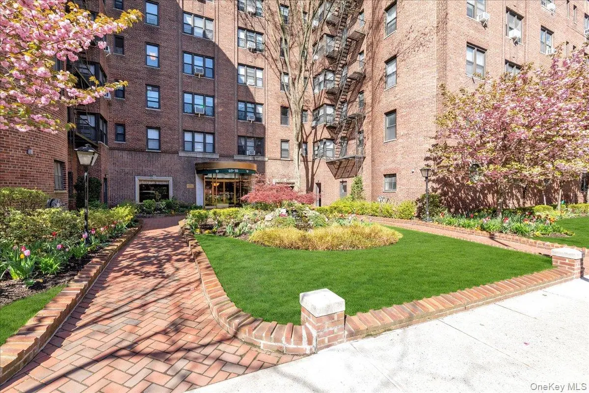 69-10 Yellowstone Boulevard #210, Forest Hills, NY 11375 - Image #1
