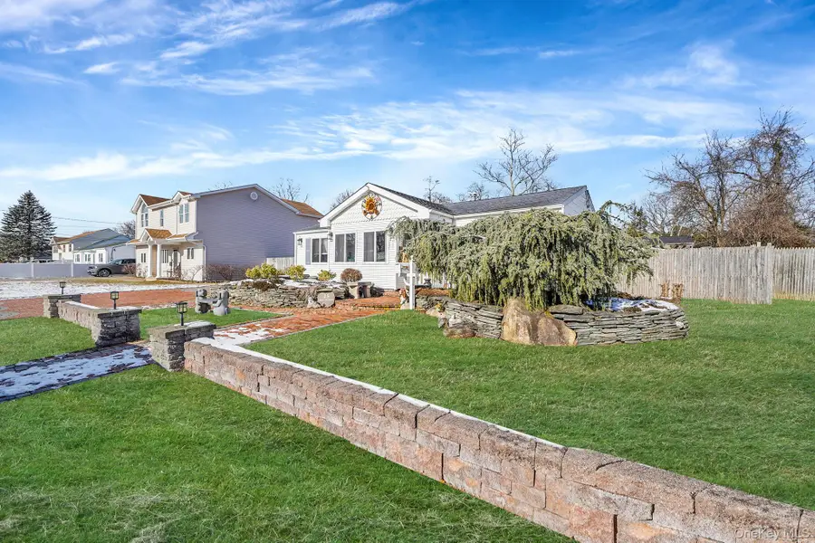 15 18th Avenue, Bay Shore, NY 11706 - Image #2