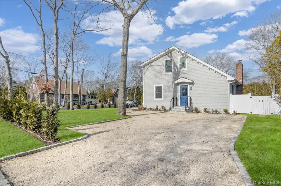 1 Lynnwood Court, Hampton Bays, NY 11946 - #3