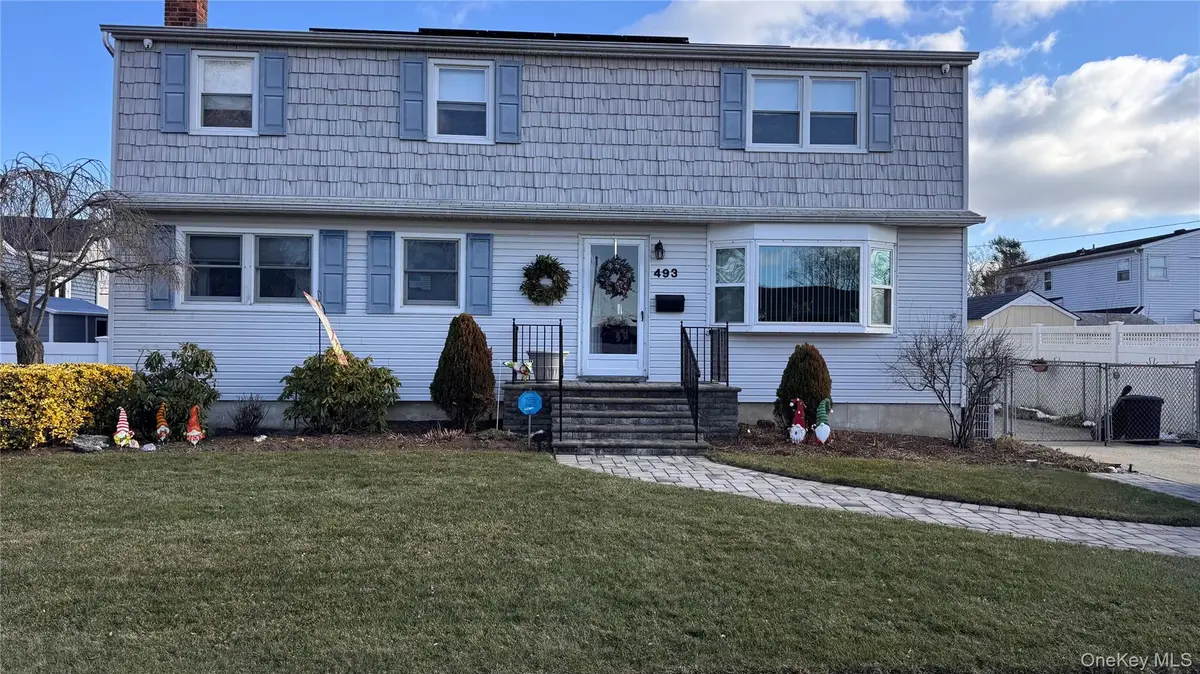 493 Kell Place, Seaford, NY 11783 - Image #1