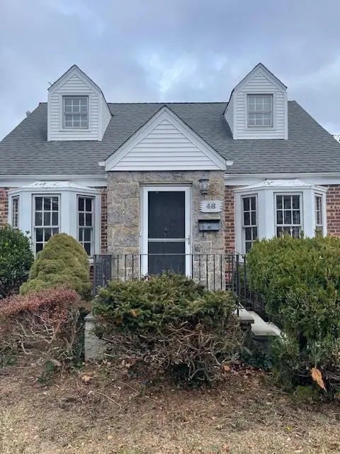 48 Winthrop Street, New Hyde Park, NY 11040 - Image #2