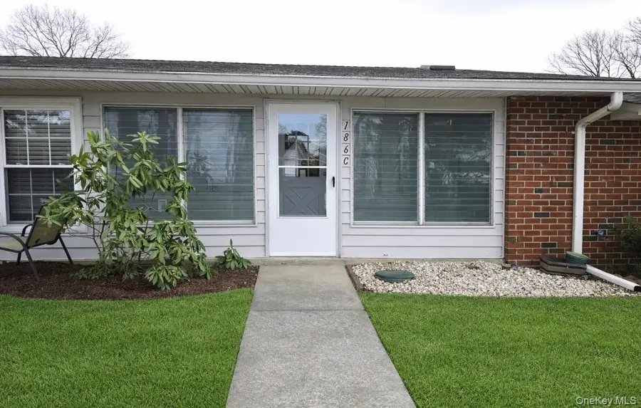 186C Ventry Court, Ridge, NY 11961 - Image #2