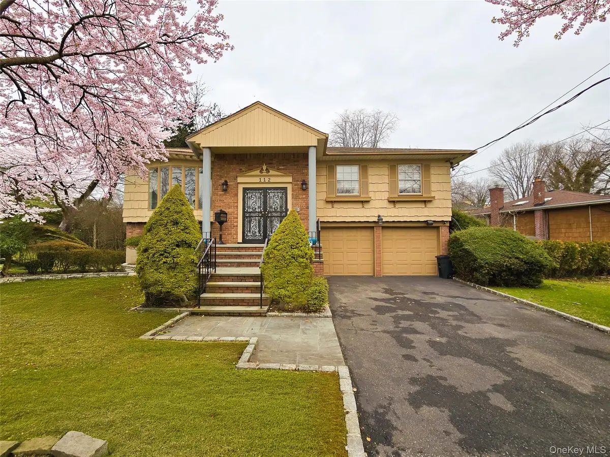 112 Crescent Drive, Searingtown, NY 11507 - #1