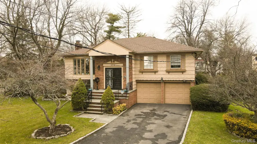 112 Crescent Drive, Searingtown, NY 11507 - #2