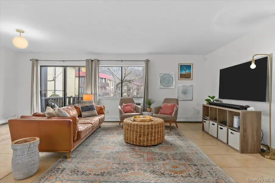 7 Granada Crescent #6, White Plains, NY 10603 - Image #2