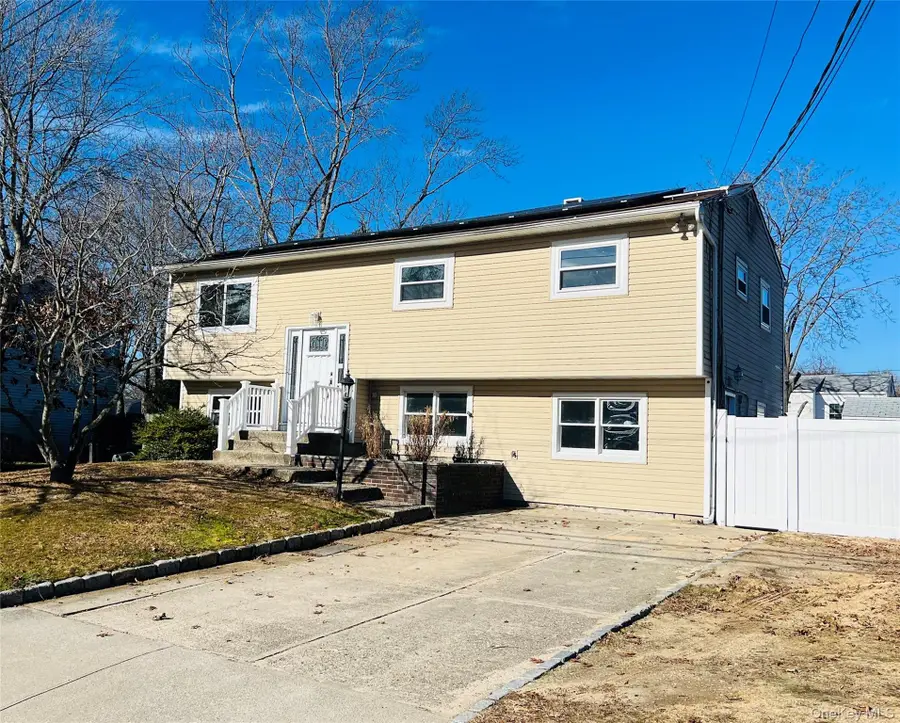 125 Liberty Avenue, Selden, NY 11784 - Image #2