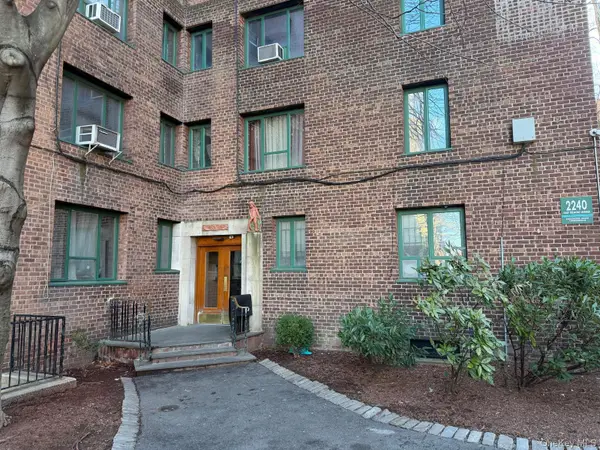 Address Withheld By Seller, Bronx, NY 10462
