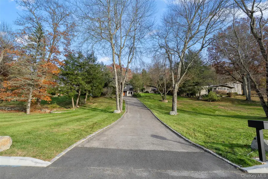 57 Virginia Lane, Thornwood, NY 10594 - Image #2