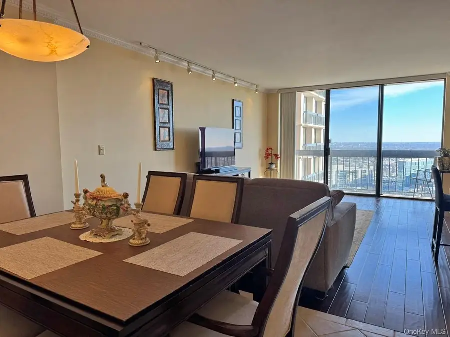 27110 Grand Central Parkway #19R, Queens, NY 11005 - Image #3