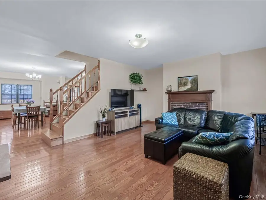 11109 75th Road, Forest Hills, NY 11375 - Image #3