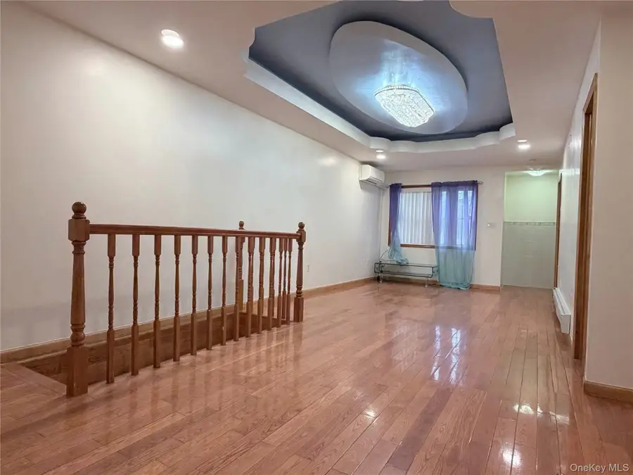 152-12 Peck Avenue, Flushing, NY 11355 - Image #2