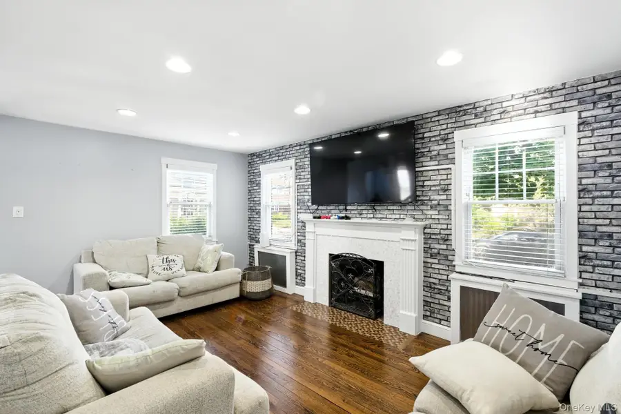 40 Hendrickson Avenue, Lynbrook, NY 11563 - Image #3