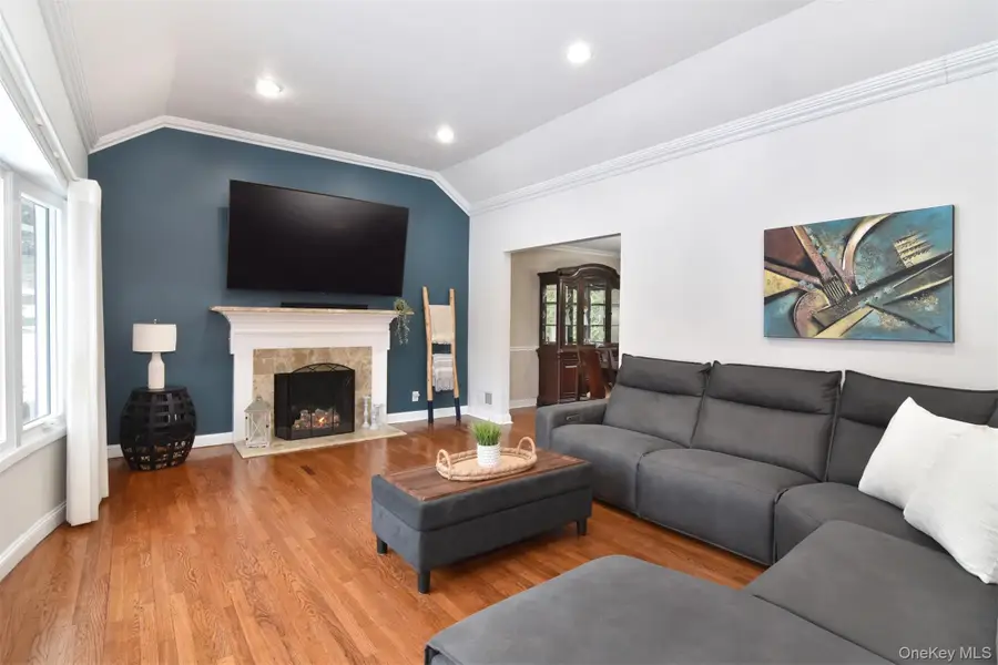 99 Amherst Drive, New Rochelle, NY 10804 - #3