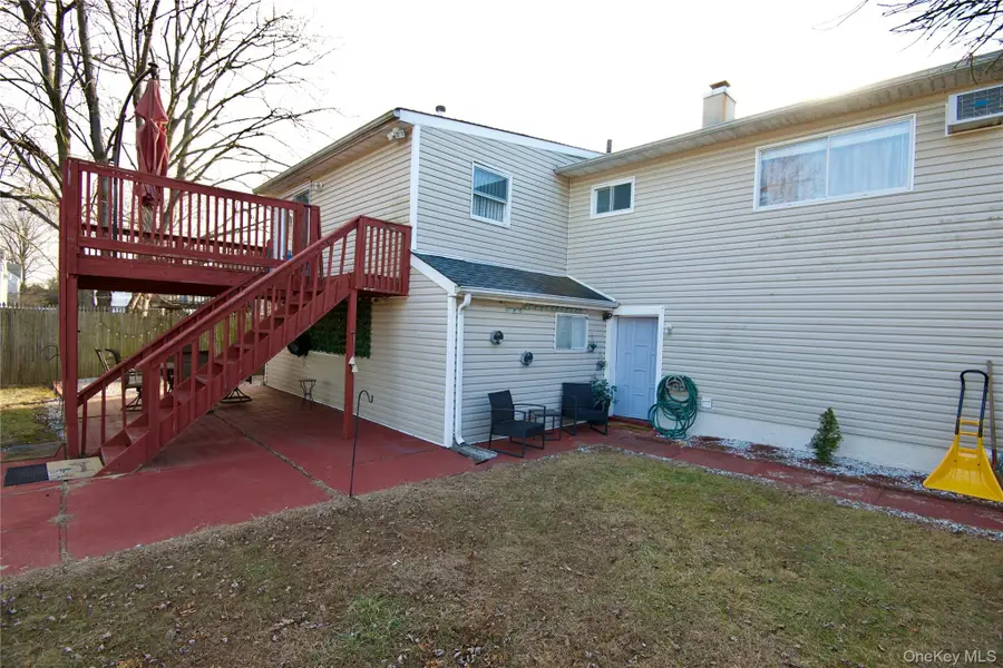 528 14th Street, West Babylon, NY 11704 - Image #3