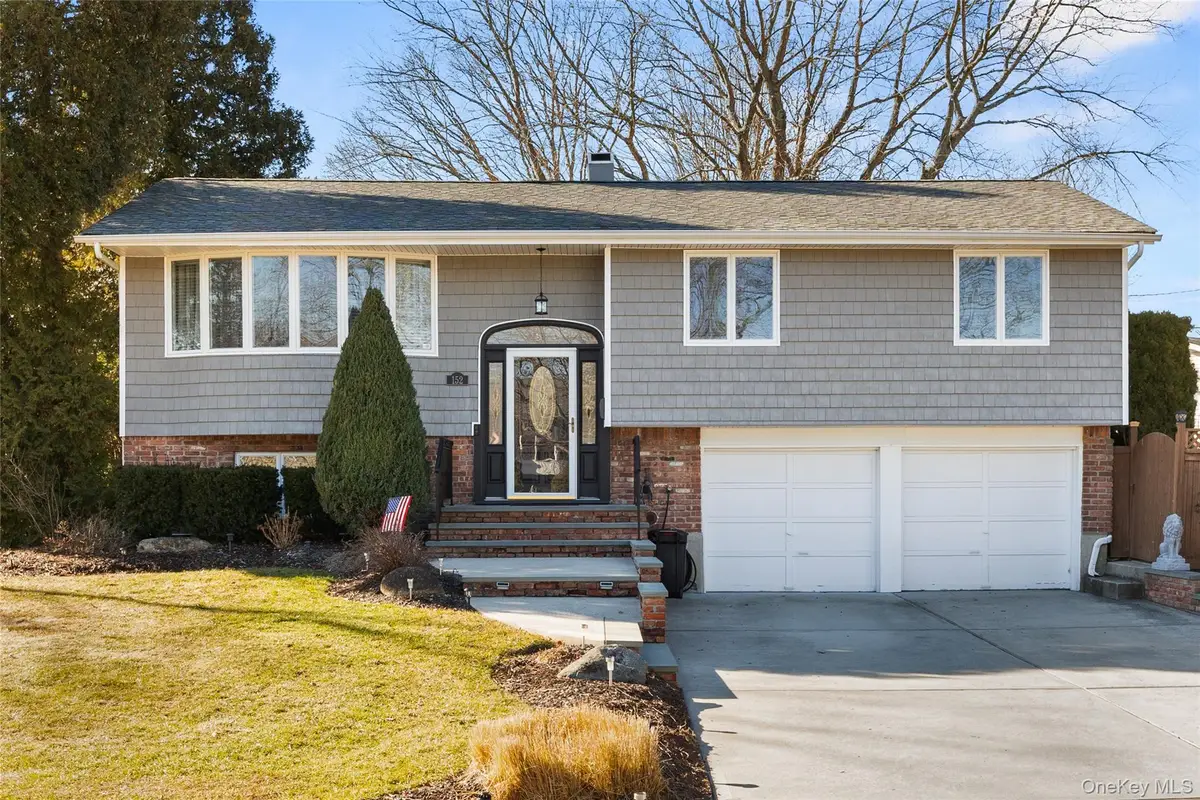 152 Keswick Drive, East Islip, NY 11730 - Image #1