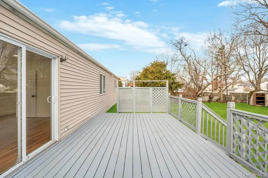 169 Dovecote Lane, Central Islip, NY 11722 - #3