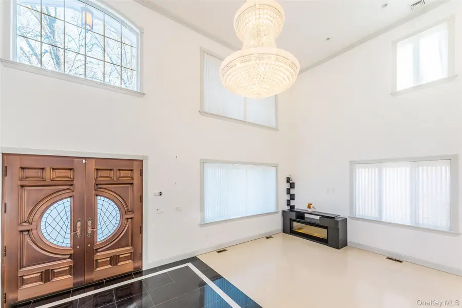 5312 199th Street, Fresh Meadows, NY 11365 - Image #3