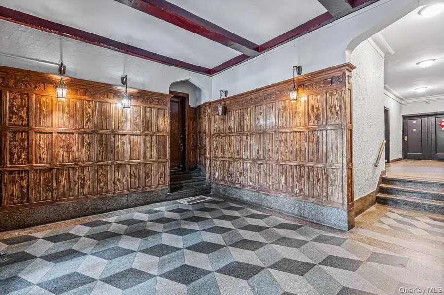 155-17 Sanford Ave #E, Flushing, NY 11355 - Image #2