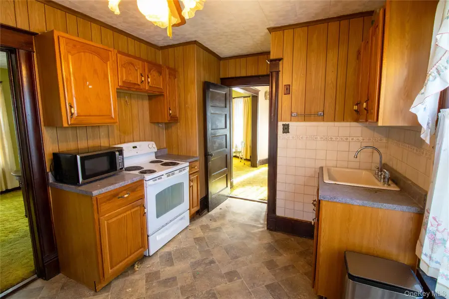 409 Baker Street, Poughkeepsie, NY 12603 - Image #2