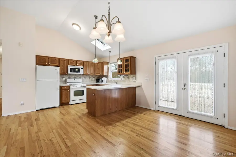 28 2nd Avenue, Central Islip, NY 11722 - Image #3