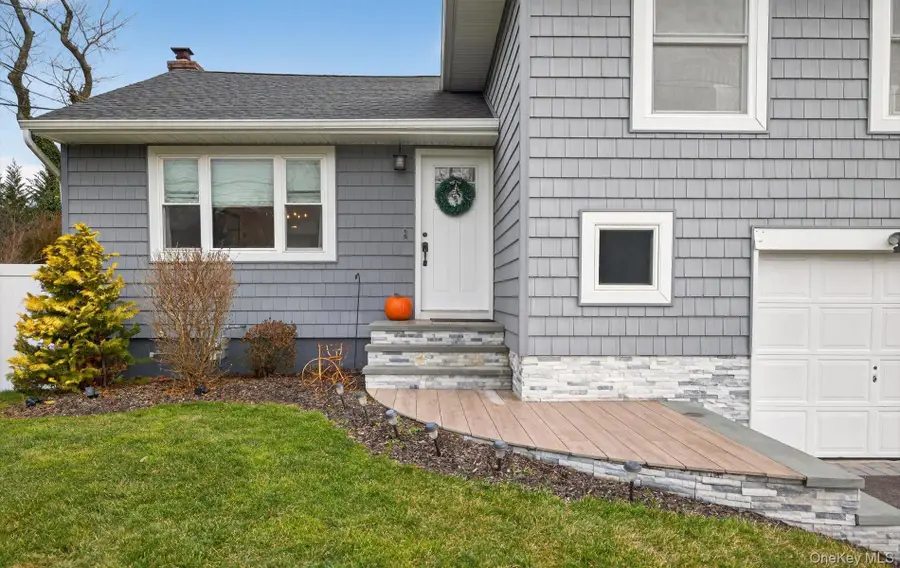 175 Evergreen Avenue, Smithtown, NY 11787 - Image #2