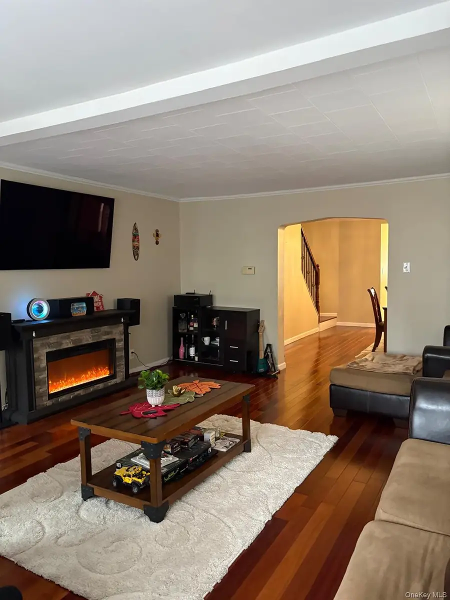 90-17 207th Street, Queens Village, NY 11428 - Image #2