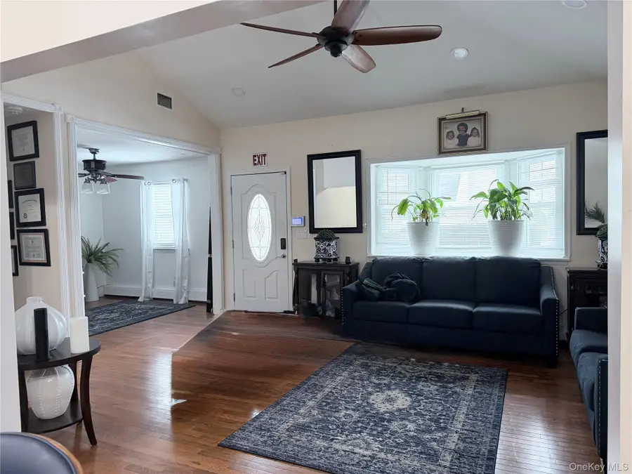 23 Gray Avenue, Medford, NY 11763 - #2