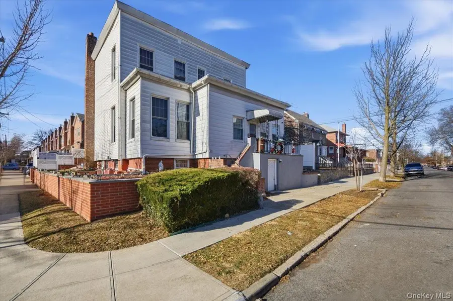 2523 Woodhull Avenue, Bronx, NY 10469 - Image #2