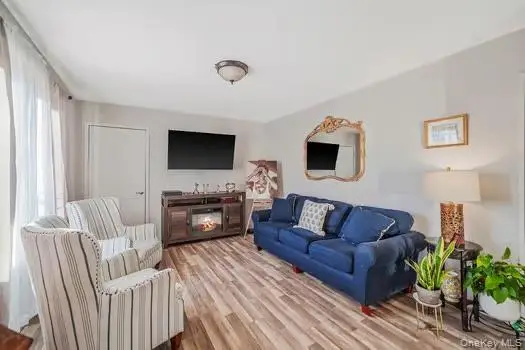 13 Hewes Street, Brentwood, NY 11717 - Image #3