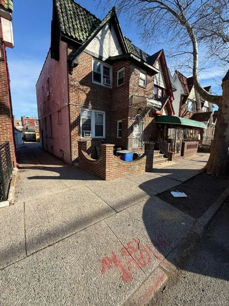 10737 Van Wyck Expressway, Jamaica, NY 11435 - Image #1