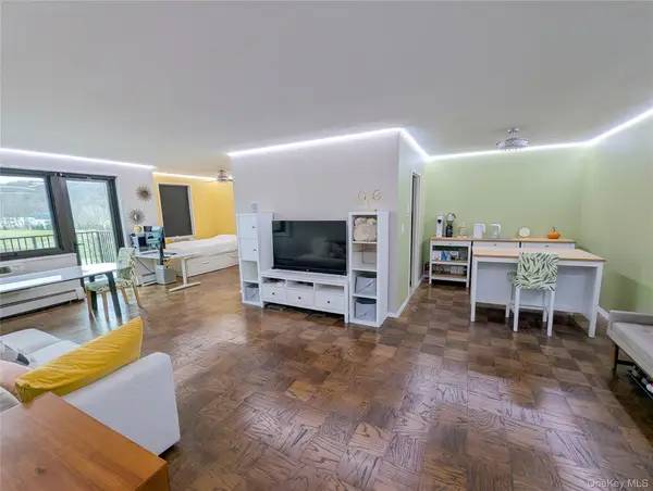 100 E Hartsdale Avenue #4JE, Hartsdale, NY 10530