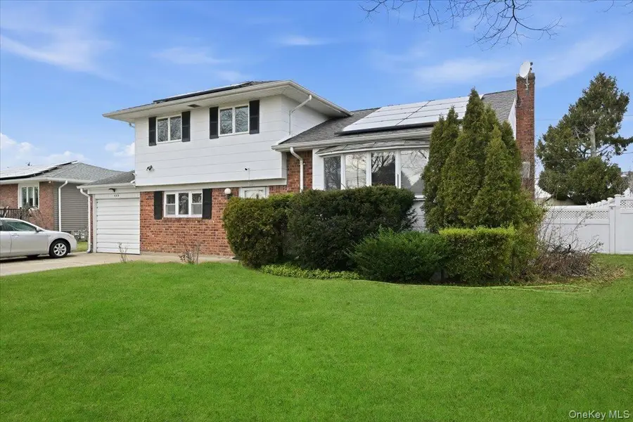 400 Plainview Road, Hicksville, NY 11801 - Image #3