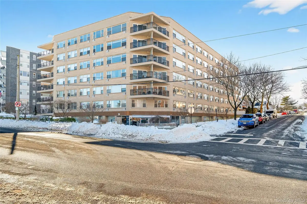 12 Old Mamaroneck Road #2G, White Plains, NY 10605 - Image #1