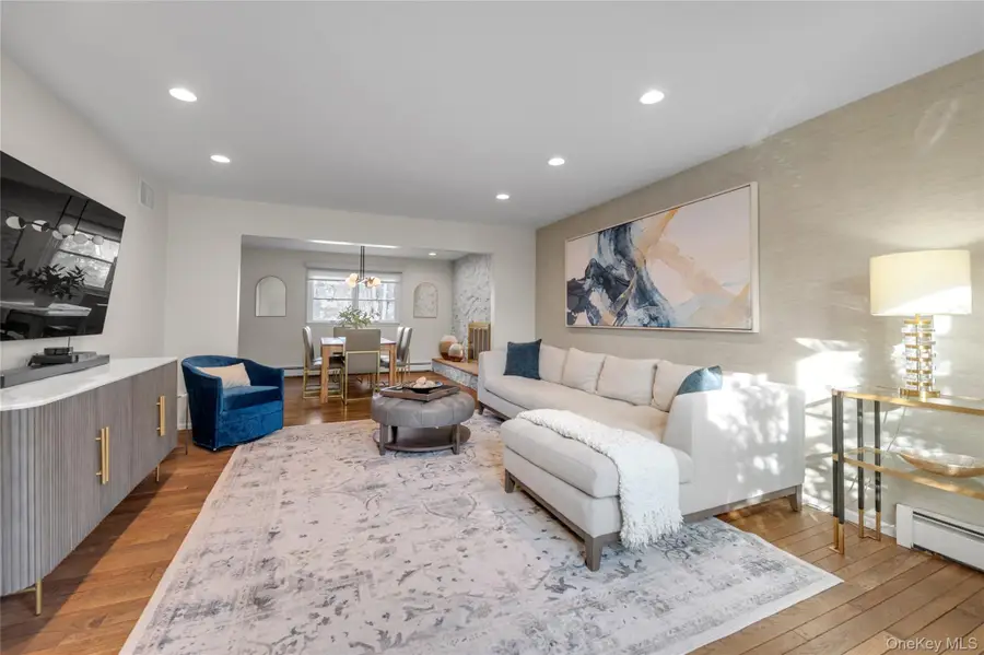 29 3rd Avenue, Port Washington, NY 11050 - Image #2