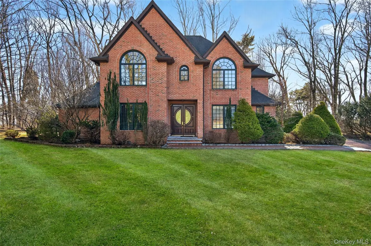 3 Chestnut Court, Old Westbury, NY 11568 - Image #1