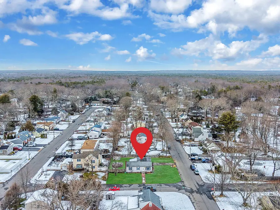 9 Maple Road, Middle Island, NY 11953 - Image #2