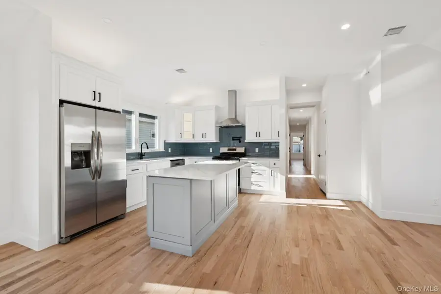 29 Grant Avenue, East Rockaway, NY 11518 - Image #3