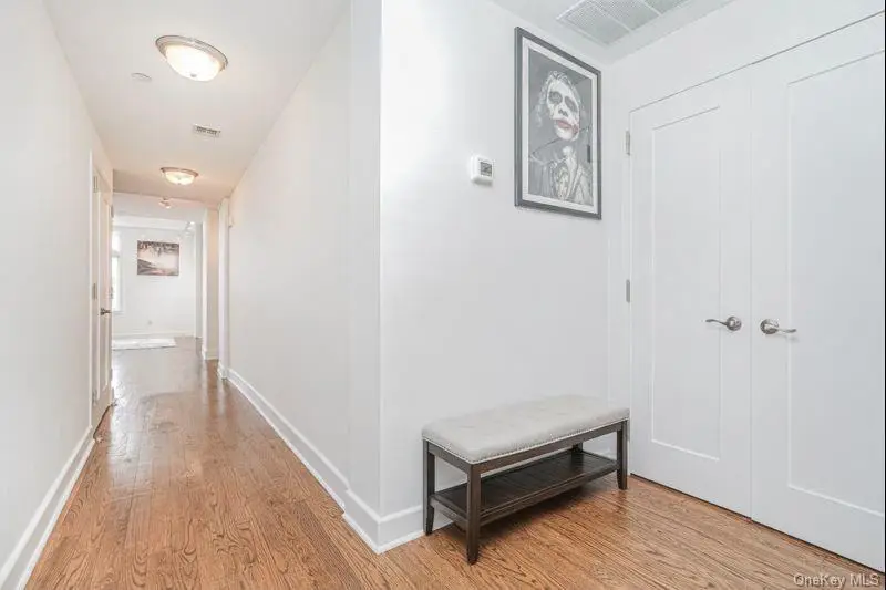 90 Bay Street Landing #8D, Staten Island, NY 10301 - Image #2