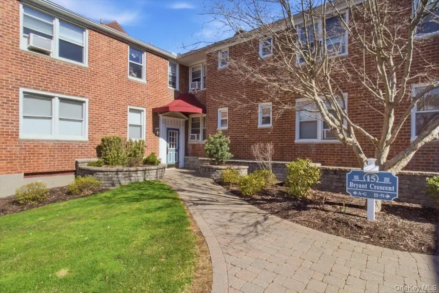 15 Bryant Crescent #2B, White Plains, NY 10605 - #3