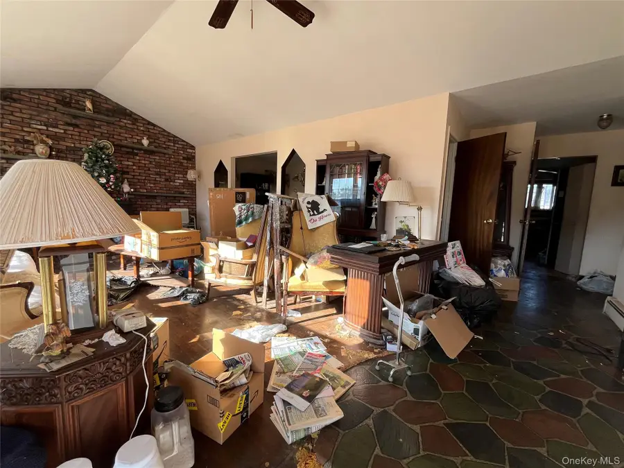 5 Louis Place, Nesconset, NY 11767 - #2