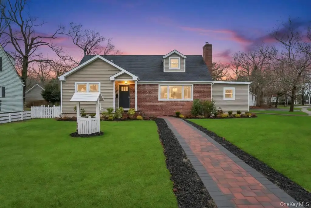 92 Sunset Road, Bay Shore, NY 11706 - Image #1