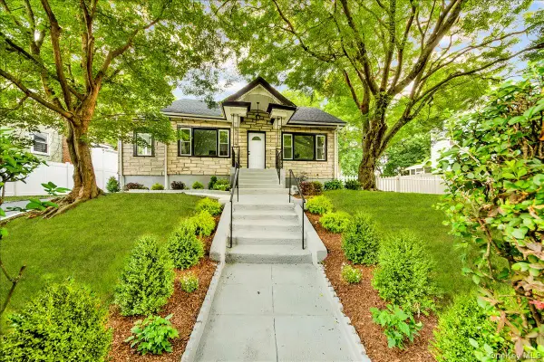 75 Belknap Avenue, Yonkers, NY 10710