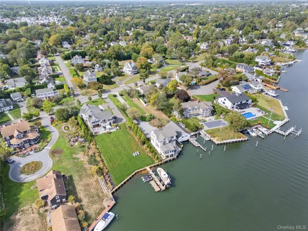 260 Ocean Avenue, Amityville, NY 11701