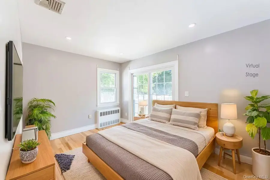 1253 Raymond, North Bellmore, NY 11710 - #3